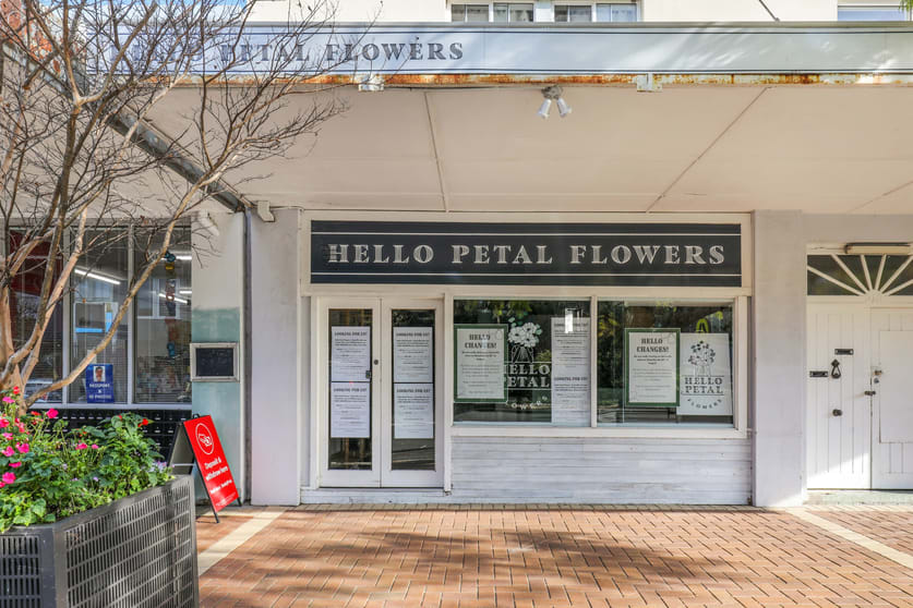 Click to view all images 2/215-217 Gipps Road Keiraville NSW 2500 - Image 1
