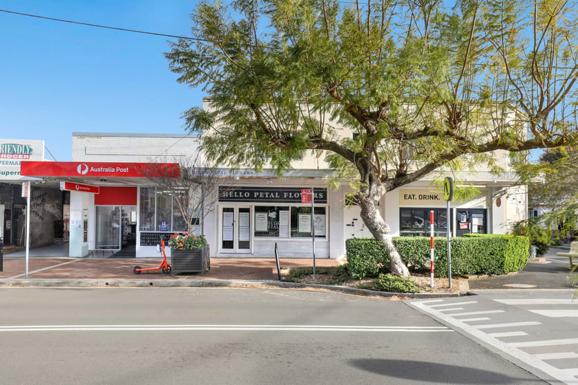 Click to view all images 2/215-217 Gipps Road Keiraville NSW 2500 - Image 2
