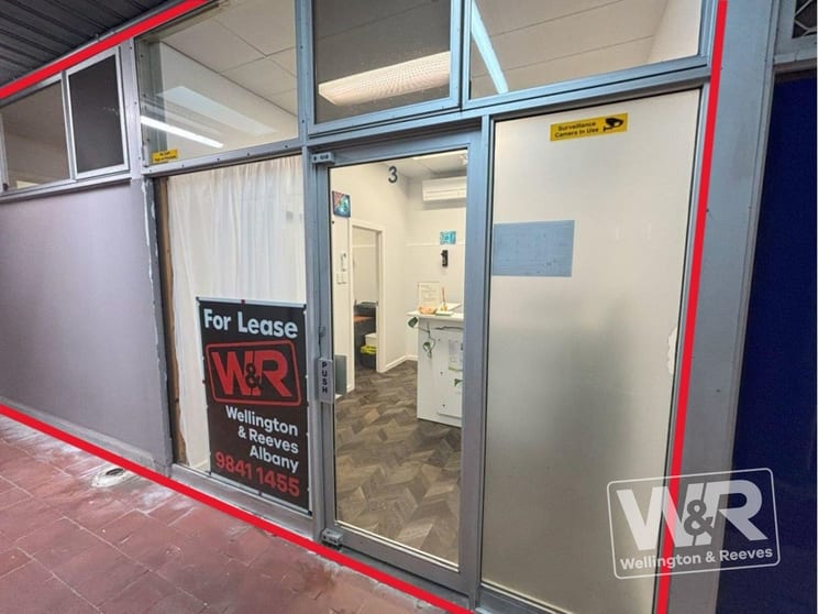 Click to view all images Shop 3/230 York Street Albany WA 6330 - Image 3