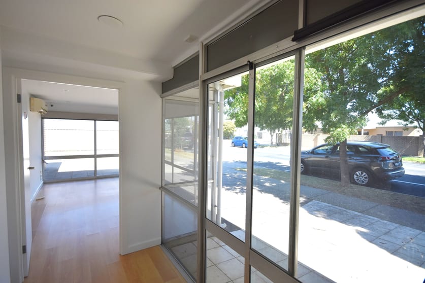 Click to view all images 34 Watson Street Wodonga VIC 3690 - Image 3