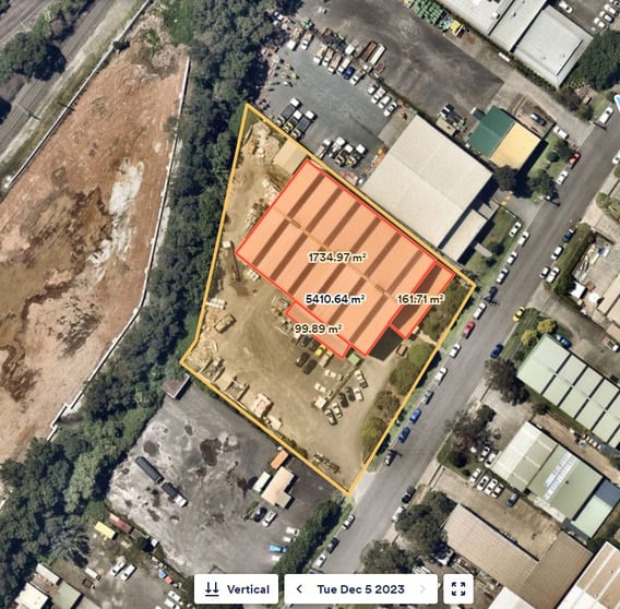 Click to view all images 14-16 Waverley Drive Unanderra NSW 2526 - Image 2
