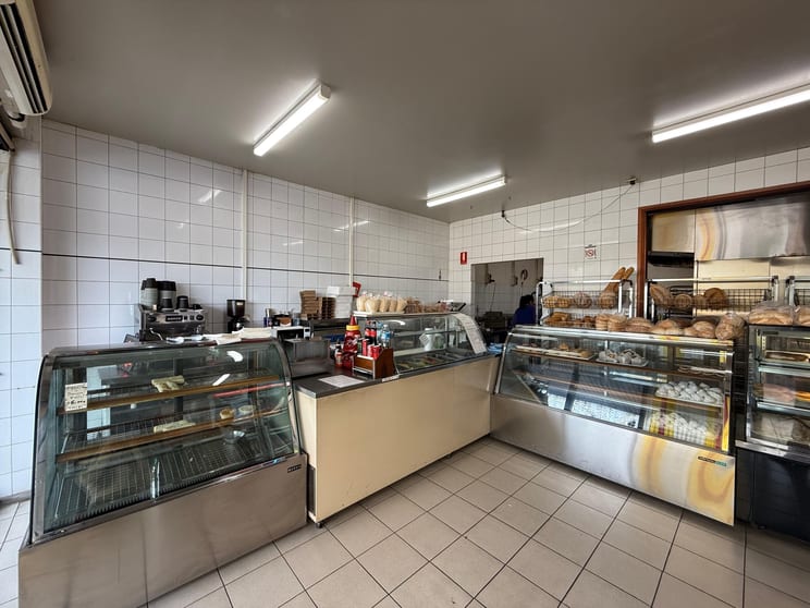 Click to view all images 1B Fosters Road Keilor Park VIC 3042 - Image 3