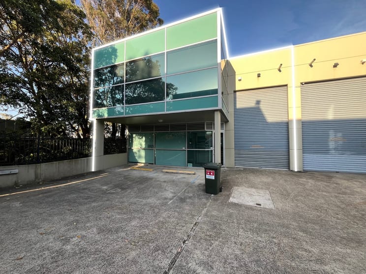 Unit 8/15-17 Chaplin Drive Lane Cove NSW 2066 - Image 1
