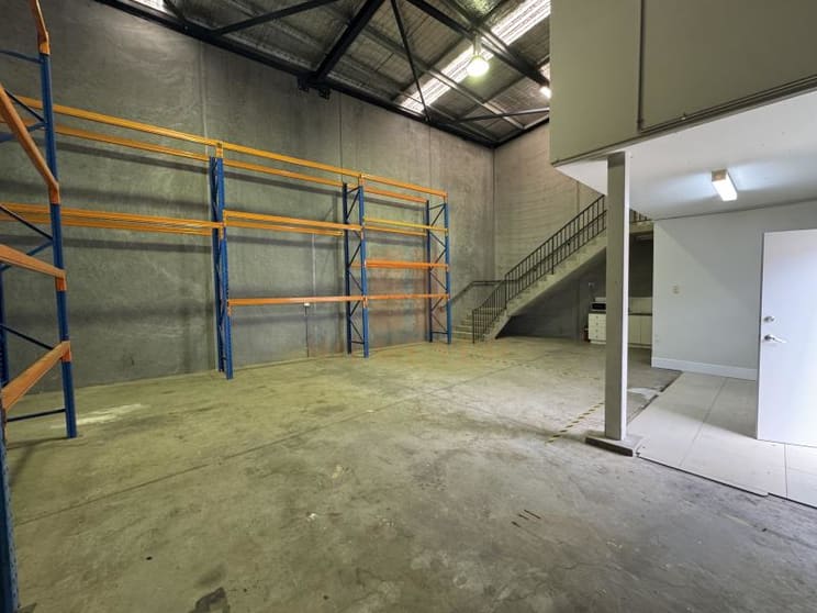 Click to view all images Unit 20/364 Park Road Regents Park NSW 2143 - Image 3