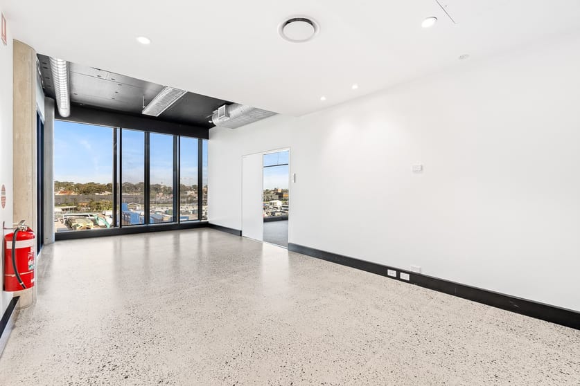 Click to view all images 3.05/76A Edinburgh Road Marrickville NSW 2204 - Image 3