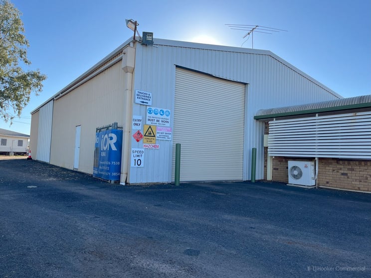 Click to view all images 18080 Warrego Highway Dalby QLD 4405 - Image 2