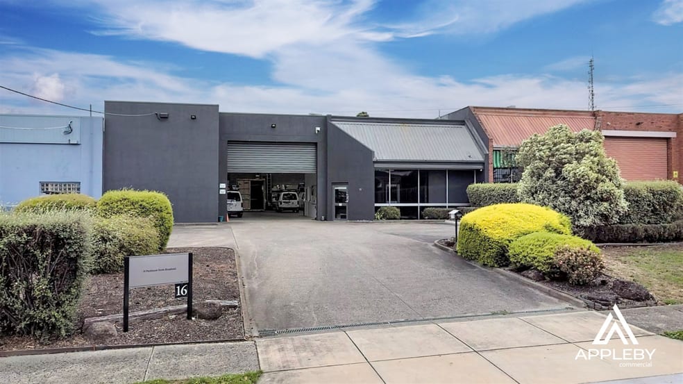 Click to view all images 16 PARKHURST DRIVE Knoxfield VIC 3180 - Image 1