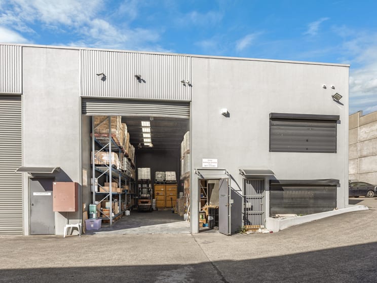 Click to view all images 3/15-17 Hallstrom Place Wetherill Park NSW 2164 - Image 1