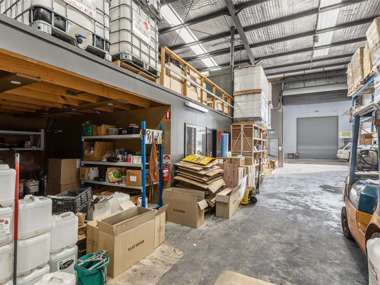 Click to view all images 3/15-17 Hallstrom Place Wetherill Park NSW 2164 - Image 3