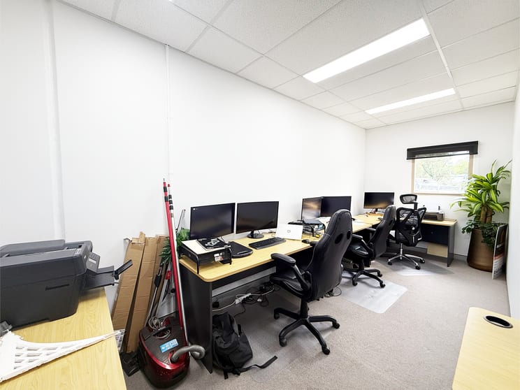 Click to view all images 6/100 Park Road Slacks Creek QLD 4127 - Image 3