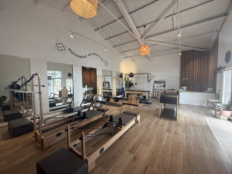 Click to view all images b/106 Surf Coast Highway Torquay VIC 3228 - Image 3