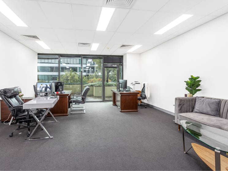 Click to view all images B1.09/20 Lexington Drive Bella Vista NSW 2153 - Image 3