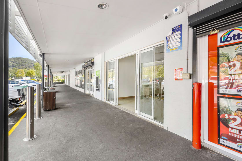 Click to view all images 2-12 Carl Heck Boulevard Windaroo QLD 4207 - Image 5