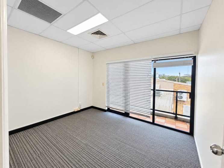 Click to view all images 4/92 Marine Parade Kingscliff NSW 2487 - Image 2