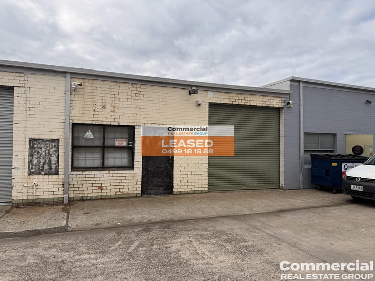 Click to view all images 4/42 Barry Street Bayswater VIC 3153 - Image 2