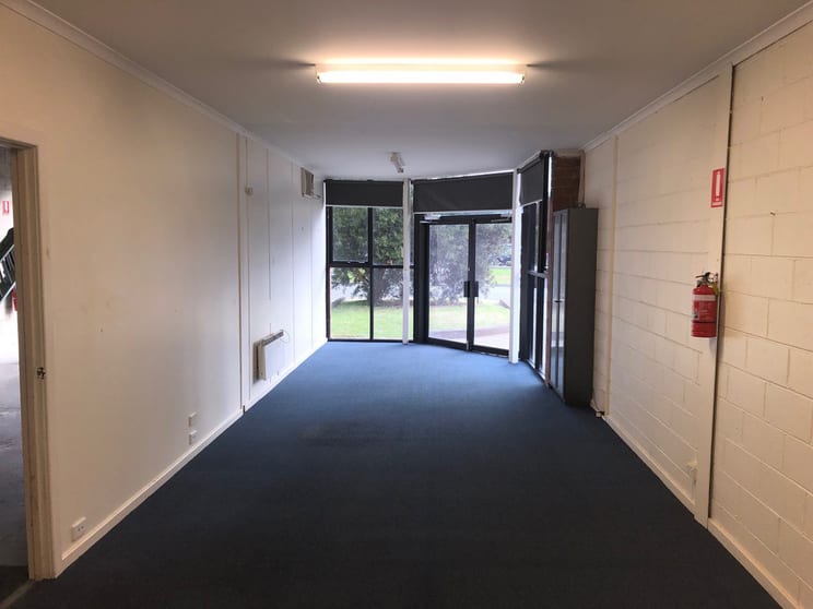 Click to view all images 1/63 Industrial Drive Braeside VIC 3195 - Image 2