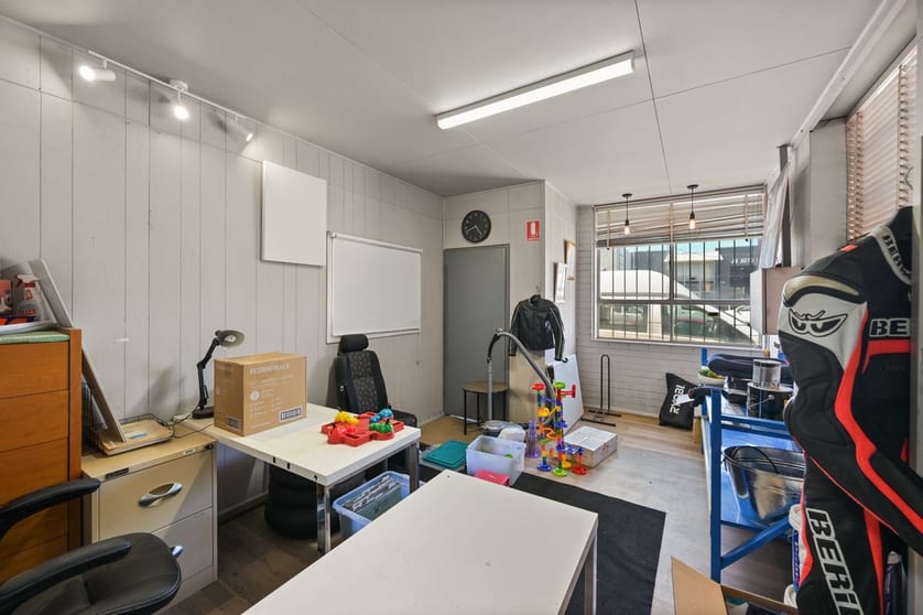 Click to view all images 71A Sarton Road Clayton VIC 3168 - Image 3