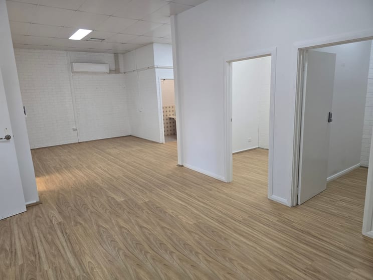 Click to view all images UNIT 2A/7 Yampi Way Willetton WA 6155 - Image 1