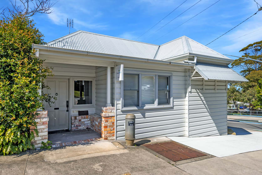 Click to view all images 5/109 Ocean Street Dudley NSW 2290 - Image 2