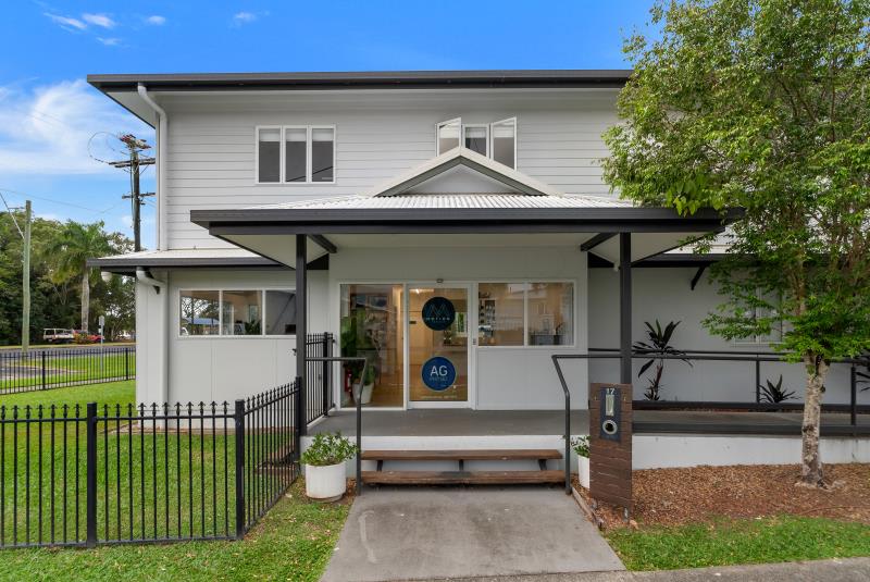 Click to view all images 17 Anderson Street Manunda QLD 4870 - Image 2