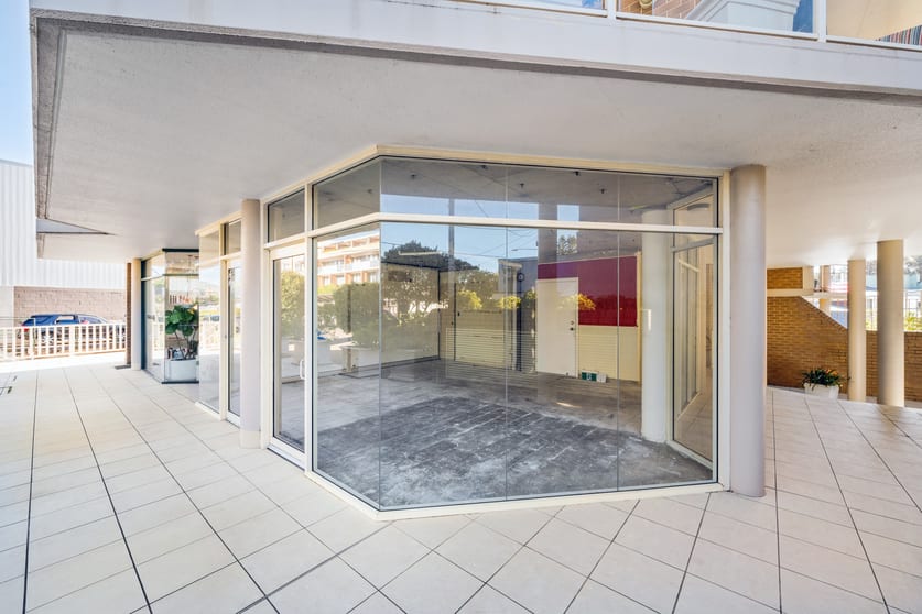 Click to view all images 1&2/8 Lagoon Street Narrabeen NSW 2101 - Image 3