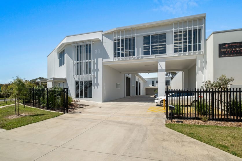 Click to view all images 10/31-33 Runway Drive Marcoola QLD 4564 - Image 2