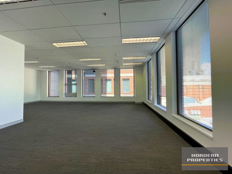 Click to view all images 612/451 Pitt Street Sydney NSW 2000 - Image 2