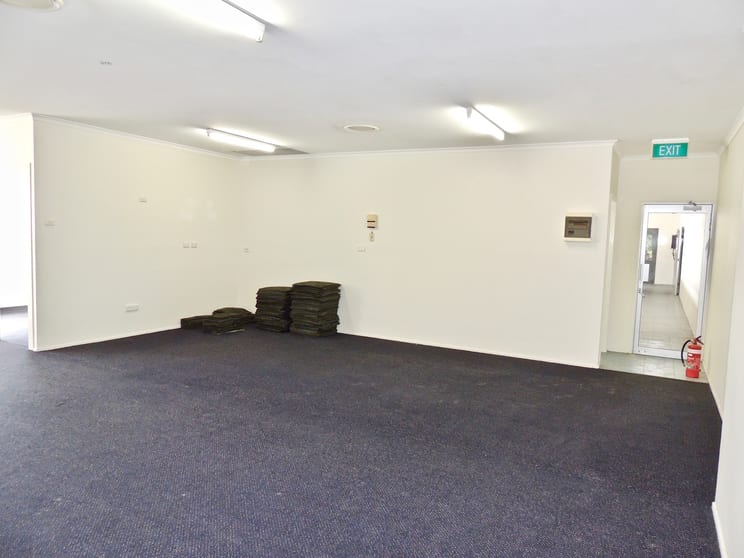 suite 19D/3 Dennis Road Springwood QLD 4127 - Image 2