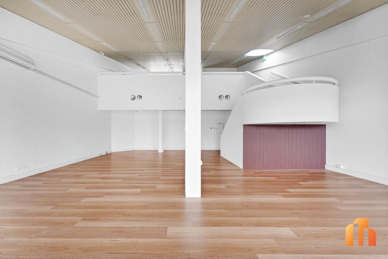 Click to view all images Unit 2/151 Newcastle Street Fyshwick ACT 2609 - Image 2