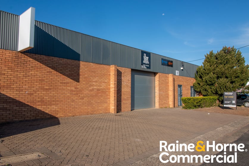 Click to view all images 11-13 Mansour Street Dubbo NSW 2830 - Image 2