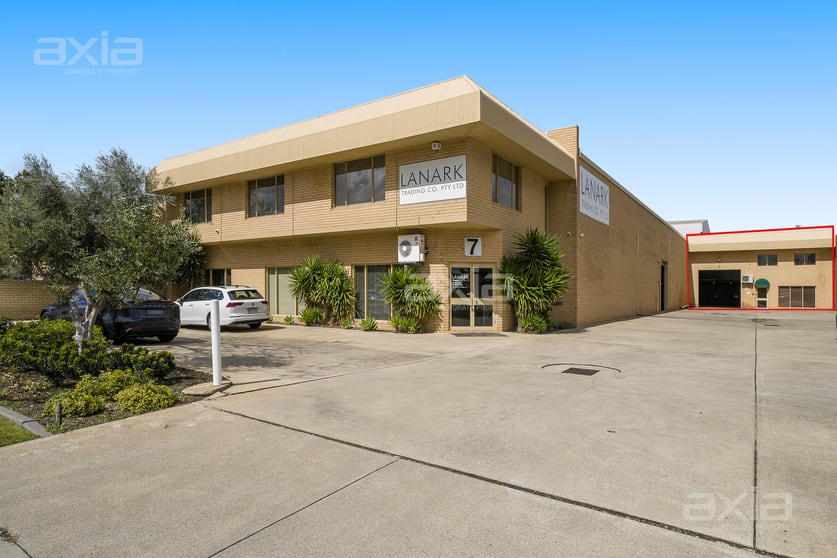 Click to view all images 2/7 Pitino Court Osborne Park WA 6017 - Image 2