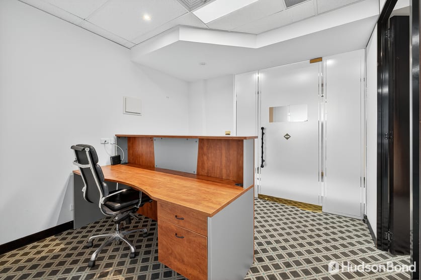 Click to view all images 412/89 High Street Kew VIC 3101 - Image 3