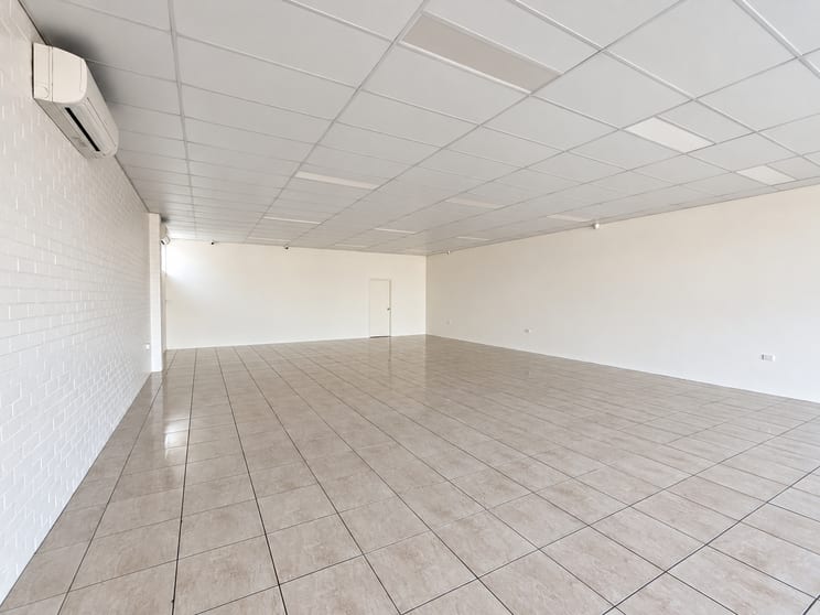 Click to view all images Zillmere QLD 4034 - Image 2
