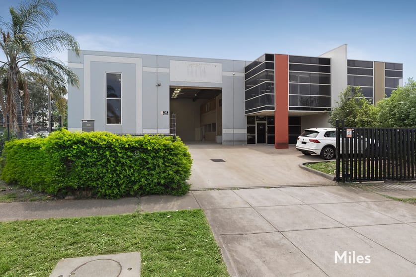 Click to view all images 10 Salvator Drive Campbellfield VIC 3061 - Image 1