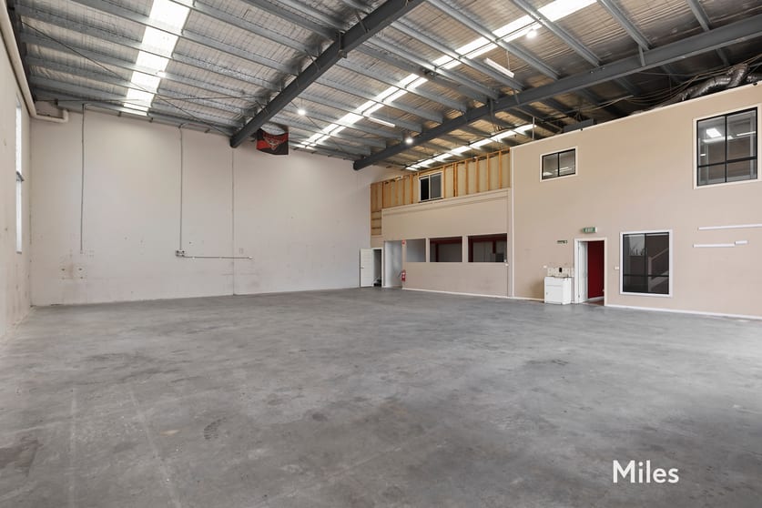 Click to view all images 10 Salvator Drive Campbellfield VIC 3061 - Image 2