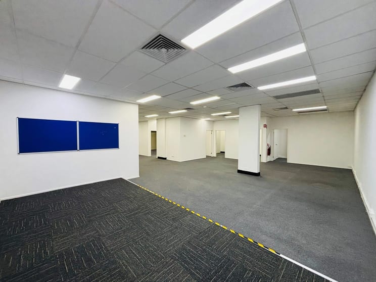 Click to view all images 3/208-212 Queen Street Campbelltown NSW 2560 - Image 1