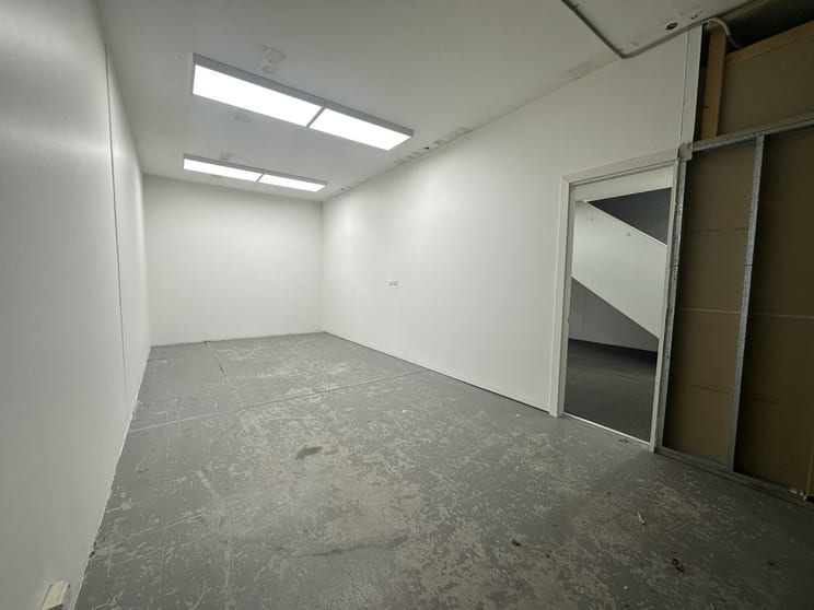 Click to view all images 25/105A Vanessa Street Kingsgrove NSW 2208 - Image 3