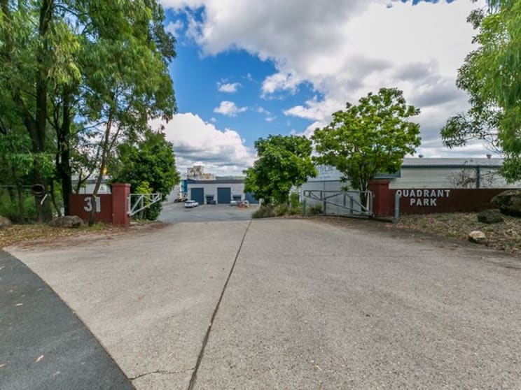 Click to view all images 3C/31 Rudman Parade Burleigh Heads QLD 4220 - Image 3