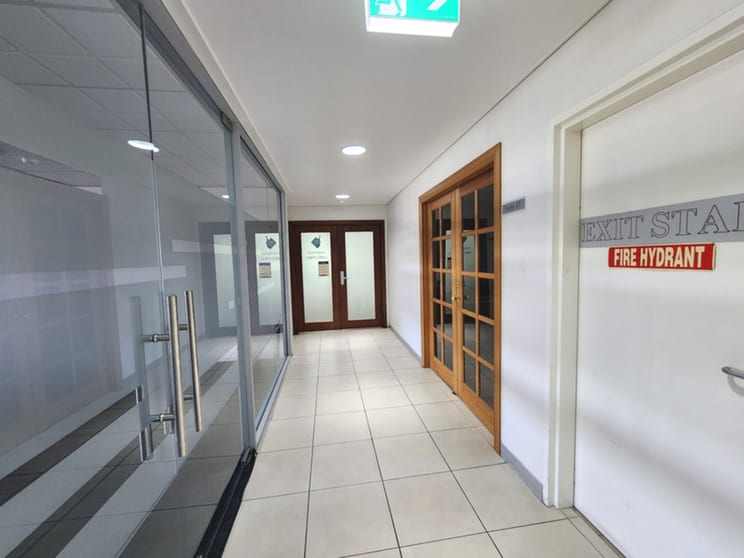 Click to view all images Level 3/Suite A / 46 Cavill Avenue Surfers Paradise QLD 4217 - Image 3