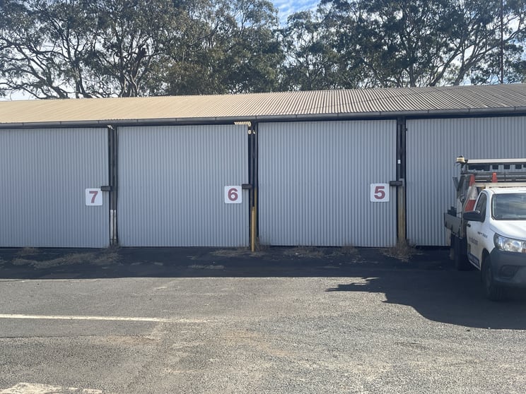 Click to view all images Bays 5, 6 & 15/177-185 Anzac Avenue Harristown QLD 4350 - Image 3
