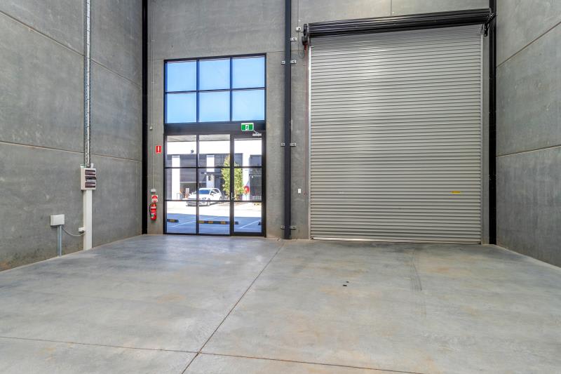 Click to view all images Unit 12/2 Templar Place Bennetts Green NSW 2290 - Image 3
