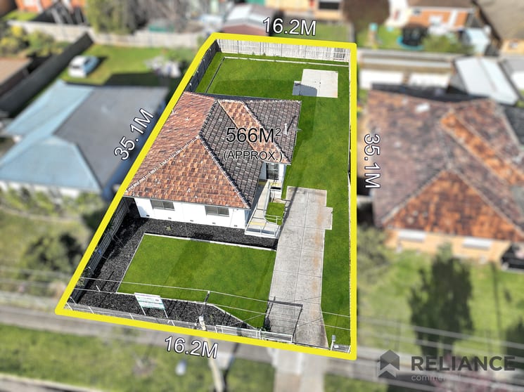 Click to view all images 112 Derrimut Road Hoppers Crossing VIC 3029 - Image 1
