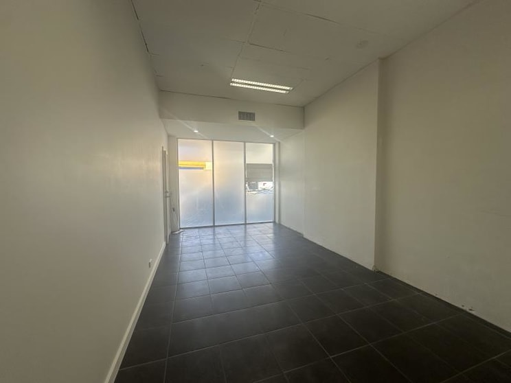 Click to view all images Shop 2B/1-5 Baker Street Gosford NSW 2250 - Image 3