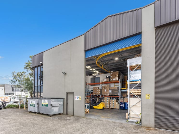 Click to view all images 1/12 Arnott Place Wetherill Park NSW 2164 - Image 2