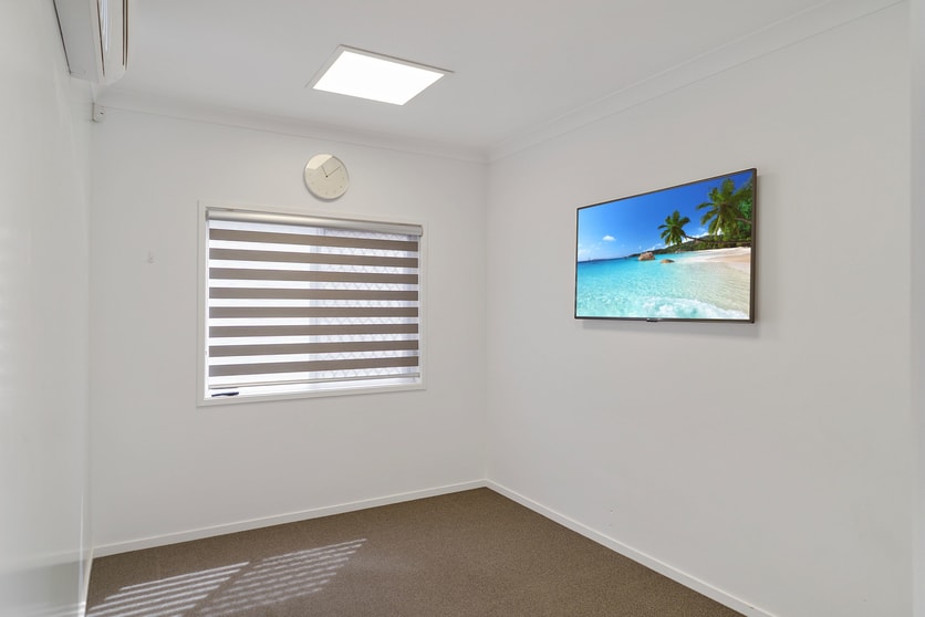 Click to view all images Suite 1/189 Herries Street Toowoomba City QLD 4350 - Image 2