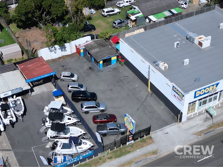 Click to view all images 60 Brisbane Road Labrador QLD 4215 - Image 1