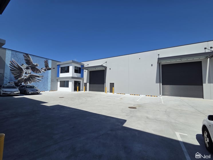 Click to view all images 4/56 Alex Wood Drive Forrestdale WA 6112 - Image 1