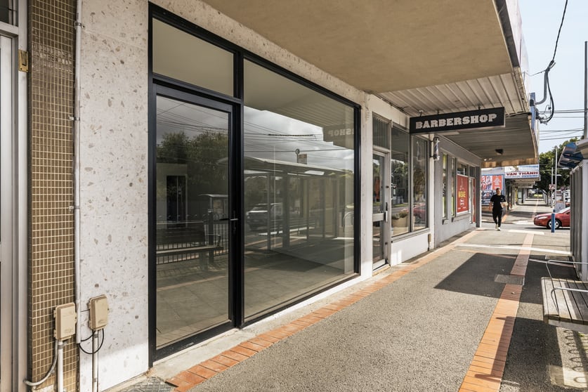 Click to view all images 21A Military Road Avondale Heights VIC 3034 - Image 2