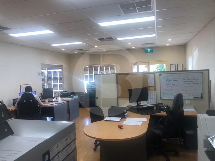 Click to view all images Shop 12/216 FARNHAM ROAD Quakers Hill NSW 2763 - Image 3
