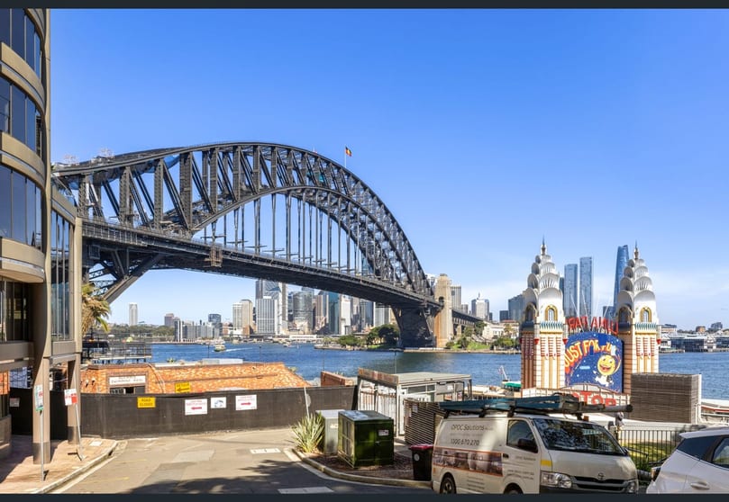 Click to view all images 3 Northcliff St Milsons Point NSW 2061 - Image 2